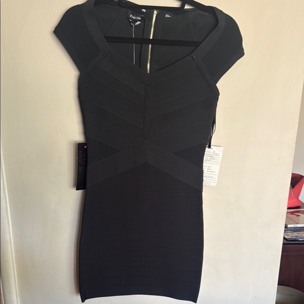 Bebe Black Bodycon Bandage Mini Dress V-Neck Cap Sleeve Cocktail